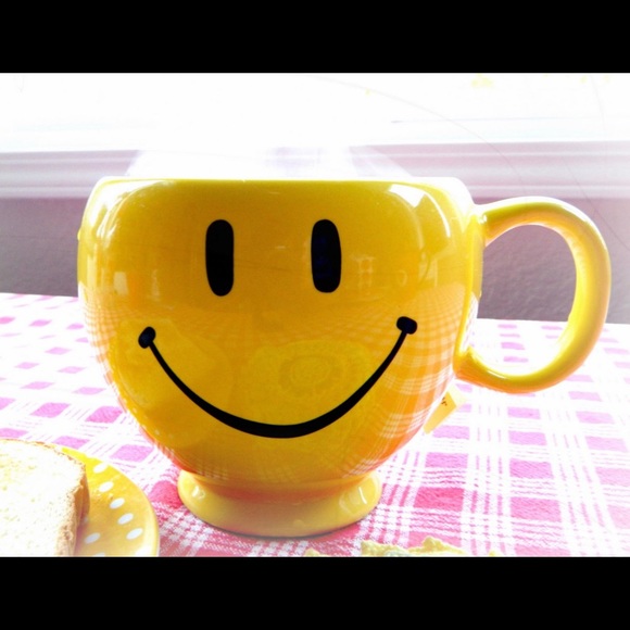 💛Meet your Posher, J 💛 - Picture 4 of 6